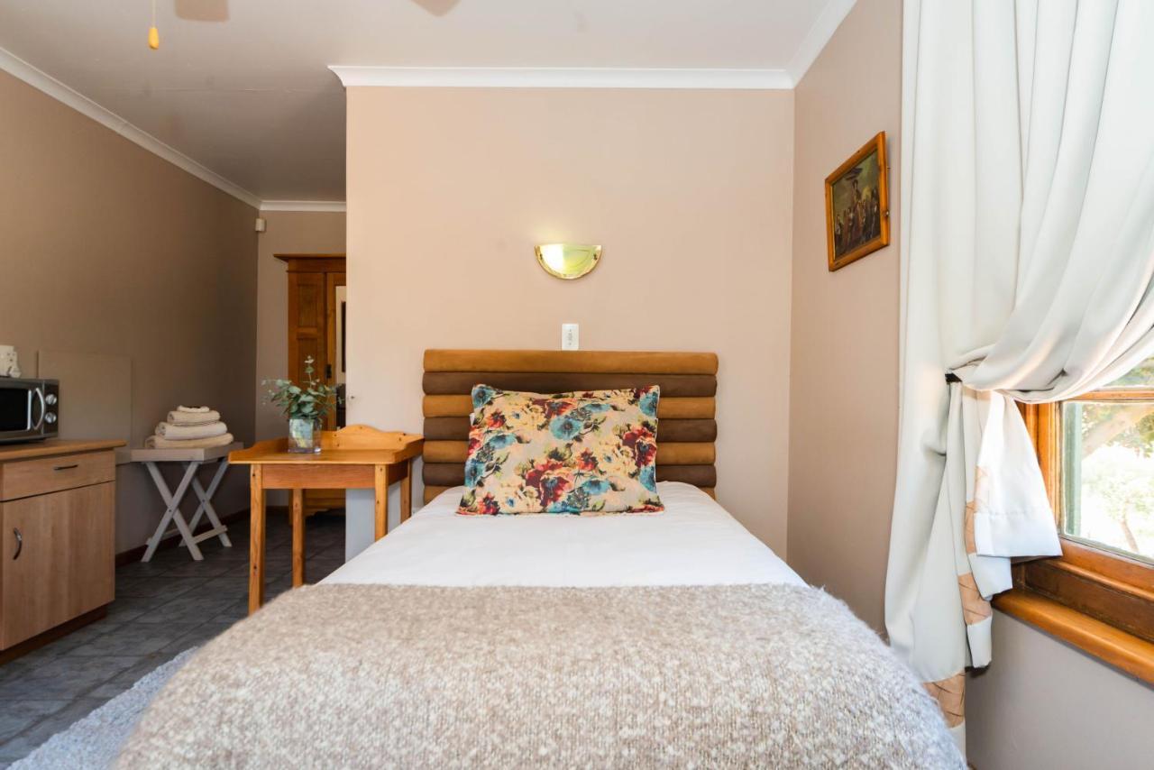 Melkboomsdrift Guest House & Conference Centre Vredendal ภายนอก รูปภาพ