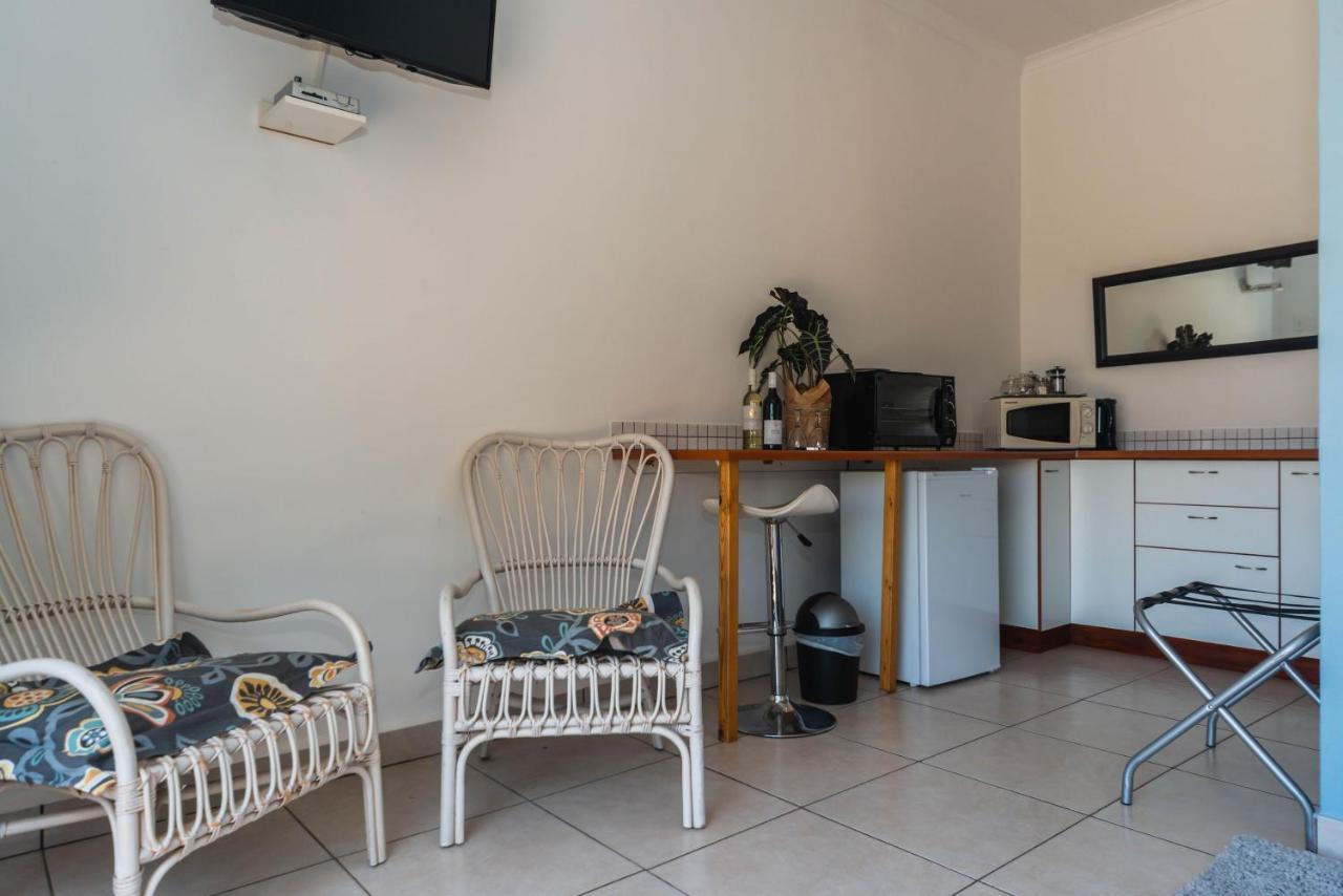 Melkboomsdrift Guest House & Conference Centre Vredendal ภายนอก รูปภาพ