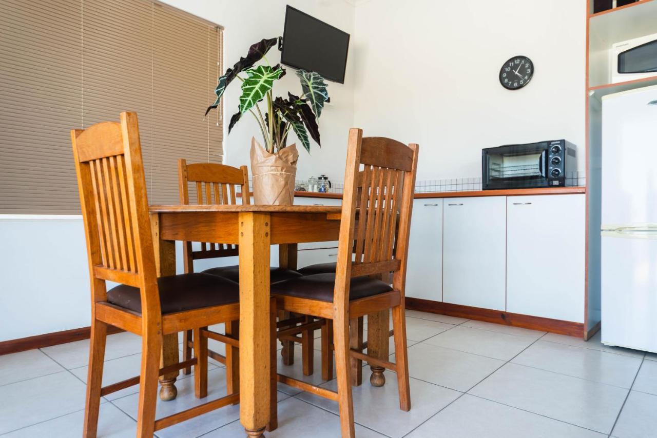 Melkboomsdrift Guest House & Conference Centre Vredendal ภายนอก รูปภาพ