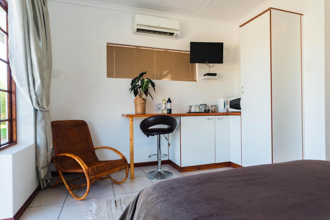 Melkboomsdrift Guest House & Conference Centre Vredendal ภายนอก รูปภาพ